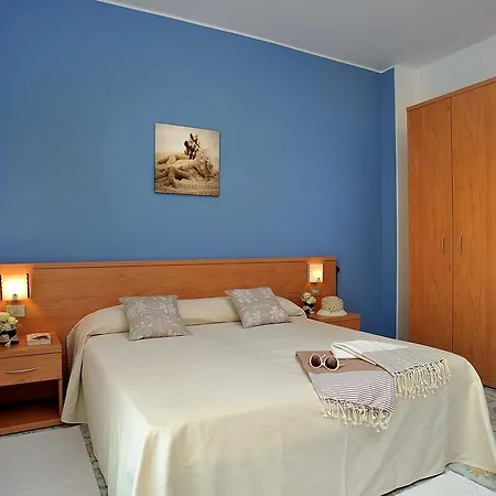 Hotell Raffy Family & Bike Diano Marina