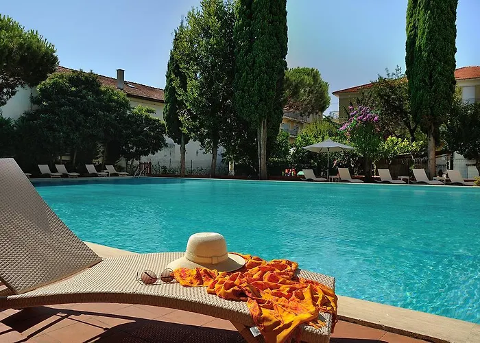 Hotel Raffy Family & Bike